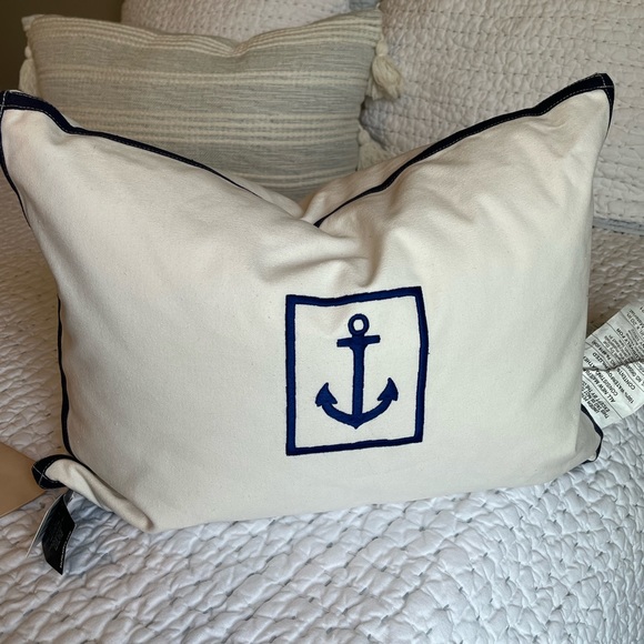 Anchor accent throw pillows by Ralph Lauren. Available 2. New with tags - Picture 3 of 5